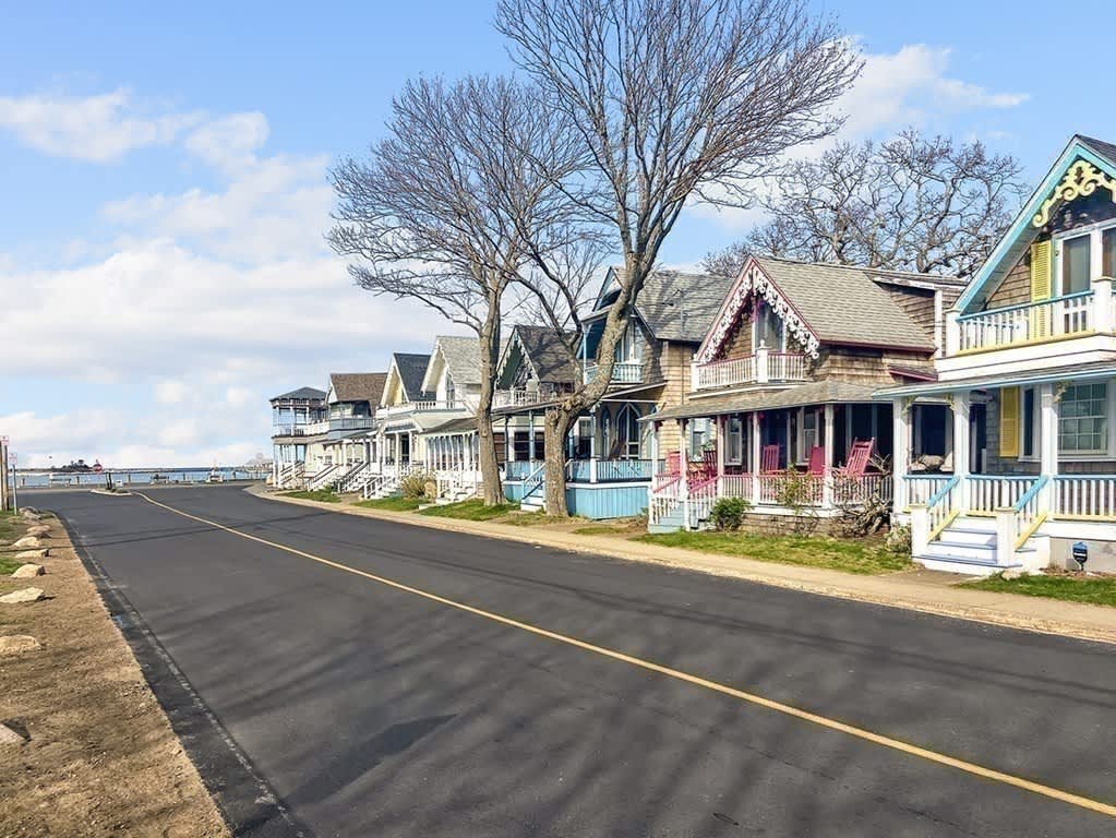 Homes for Sale in Martha's Vineyard — 8 Siloam Avenue, Oak Bluffs, MA
